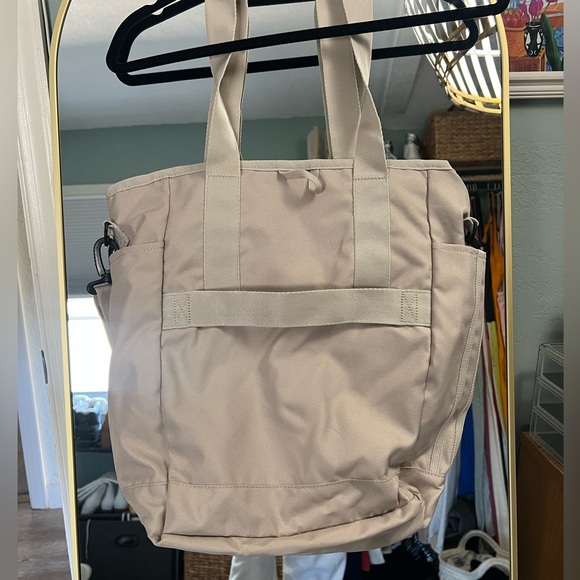ADIDAS tan tote bag - Picture 3 of 7